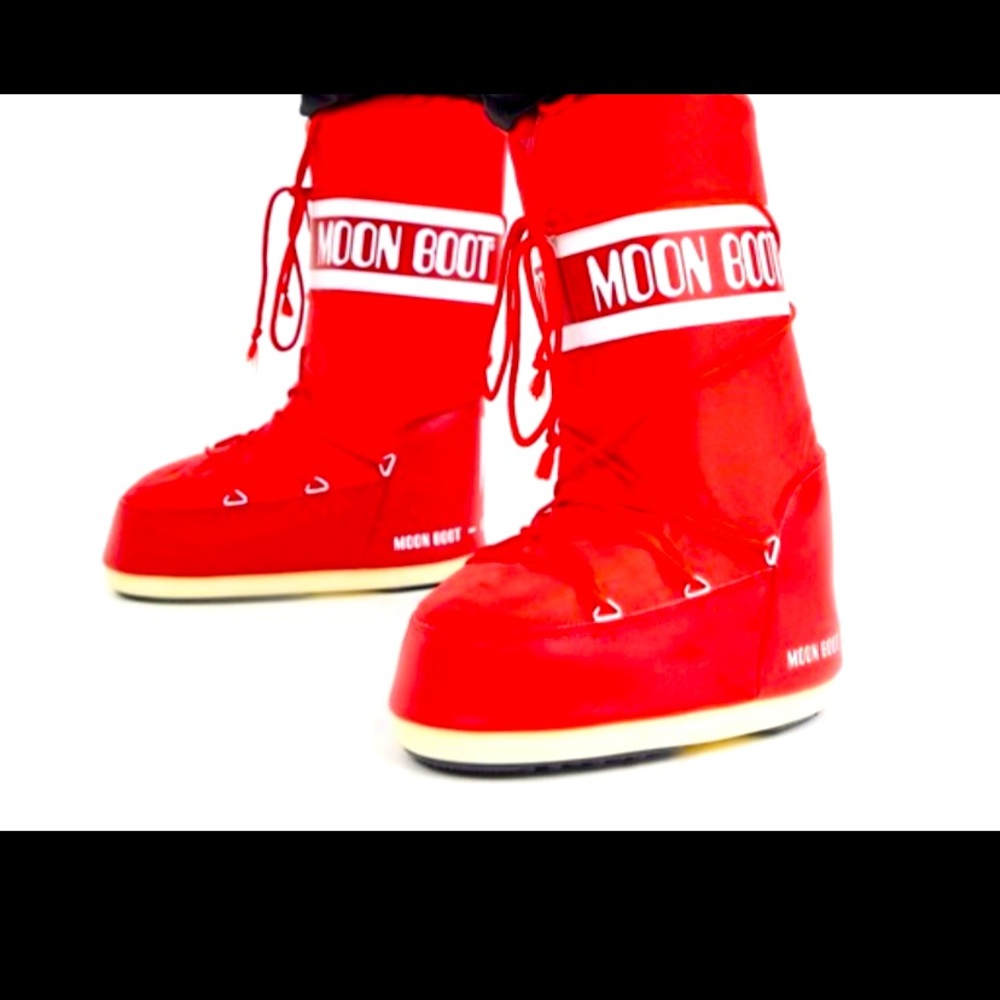 Moon boots SOLD